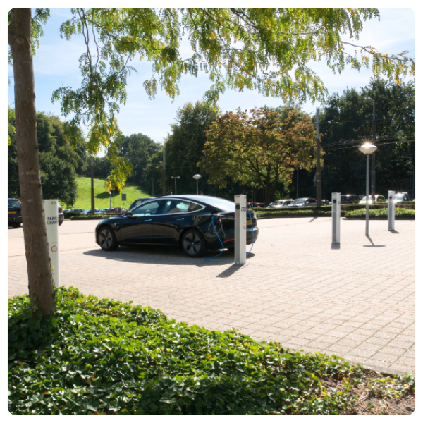 Laadoplossingen voor bedrijven - 600x600 - Rijstate Ziekenhuis Arnhem